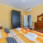 Apartamento La Maison Fleurie Desenzano del Garda