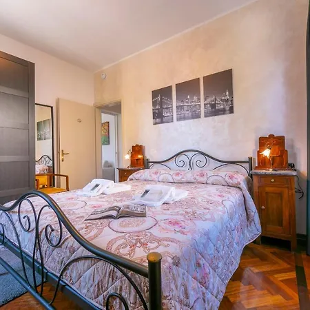 Апартаменты La Maison Fleurie