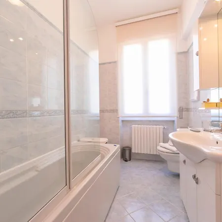 Апартаменты La Maison Fleurie