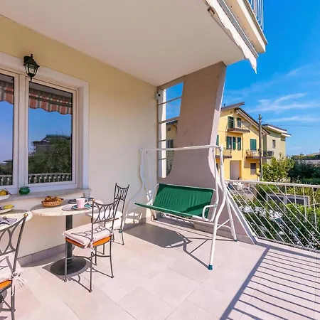 La Maison Fleurie Апартаменты
