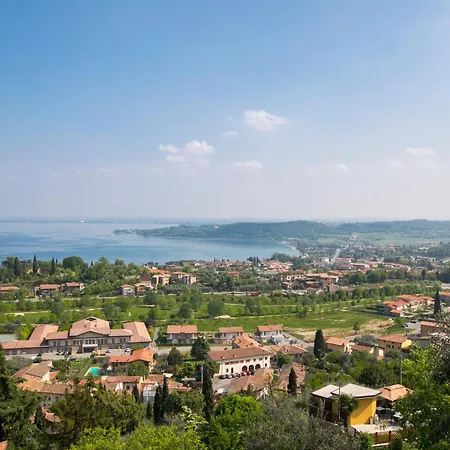 La Maison Fleurie Апартаменты